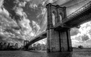 At The Foot Of The Brooklyn Bridge Wallpaper