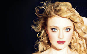 Award-winning Actress Dakota Fanning Flaunting Her Curly Hair Wallpaper