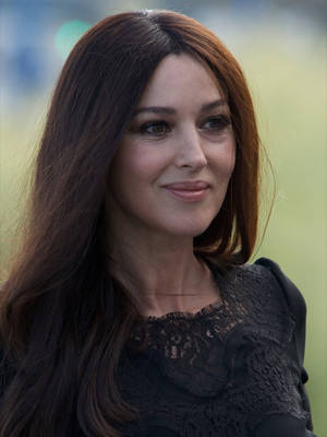 Award Winning Italian Actress Monica Bellucci Wallpaper