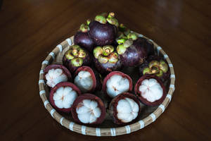 Awesome Mangosteen Native Fruit Basket Wallpaper