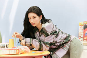 Bae Suzy Having Breakfast Wallpaper