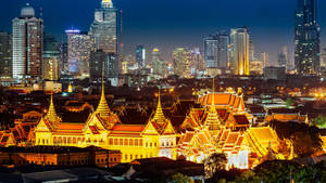 Bangkok's Grand Palace At Night Wallpaper