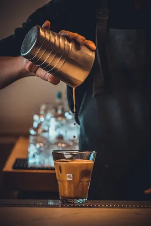 Bartender Pouring Cocktail Wallpaper