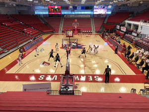 Basketball At Stony Brook University Wallpaper