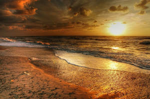 Beautiful Beach Under The Dark Sky Wallpaper