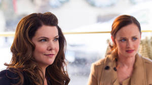 Beautiful Gilmore Girls Duo Wallpaper