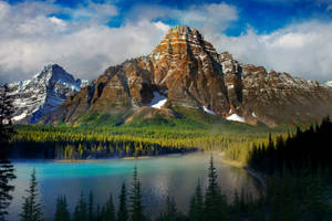 Beautiful Mountains And Lake Wallpaper