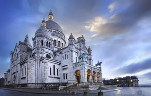 Beautiful Sacre Coeur Basilica Wallpaper