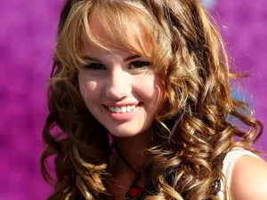 Beautiful Teenage Girl On Pink Wallpaper