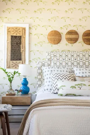 Bed Linens Baroque Prints Wallpaper