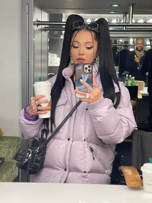 Bella Poarch Mirror Selfie Wallpaper