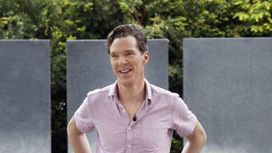 Benedict Cumberbatch Laughing Wallpaper