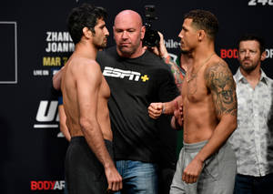 Beneil Dariush During Weigh-in Wallpaper