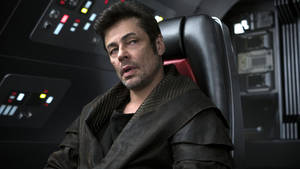 Benicio Del Toro As Dj In Star Wars 2017 Wallpaper