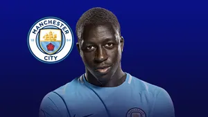 Benjamin Mendy Manchester City Logo Wallpaper