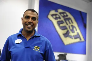 Best Buy Male Employee Wallpaper