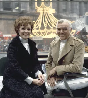 Betty White Macy's Thanksgiving Wallpaper