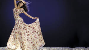 Beyoncé Floral Dress Wallpaper