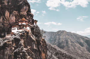 Bhutan Buddhist Temple Wallpaper