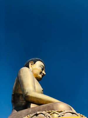 Bhutan Golden Buddha Statue Wallpaper