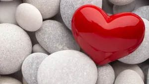 Big Love Red Heart On Stones Wallpaper
