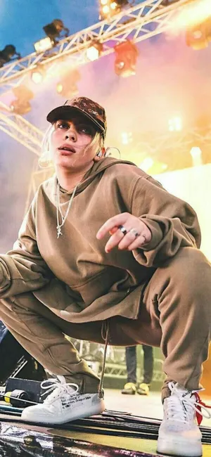 Billie Eilish 2021 In Sweats Wallpaper