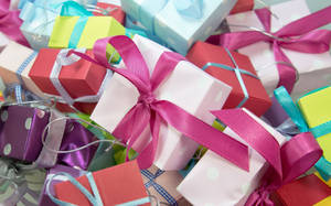 Birthday Assorted Colored Gifts Wallpaper