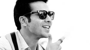 Black And White Varun Dhawan Wallpaper