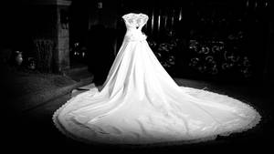 Black And White Wedding Dress Wallpaper