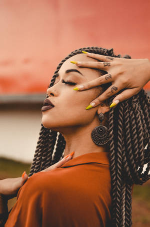 Black Woman With Crochet Hairstyle Wallpaper