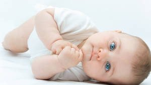 Blue Eyes Baby Wallpaper