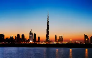 Breaking Dawn At Dubai With Burj Khalifa Wallpaper