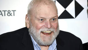 Brian Dennehy Laughing Black And White Background Wallpaper