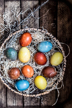Brighten Up The Holidays With Vibrant Easter Eggs Wallpaper
