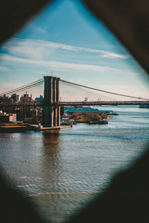 Brooklyn Bridge Vignette Wallpaper