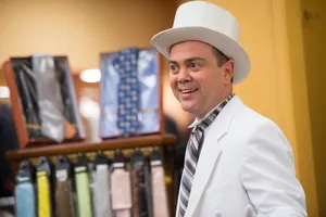 Brooklyn Nine Nine Charles Fancy Brudgom Wallpaper