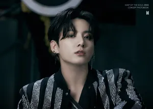 Bts Jung Kook Cute Makeup Wallpaper