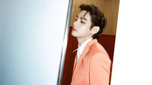 Bts Tae Hyung Orange Suit Wallpaper