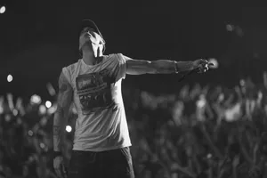 Buff Eminem In White T-shirt Wallpaper
