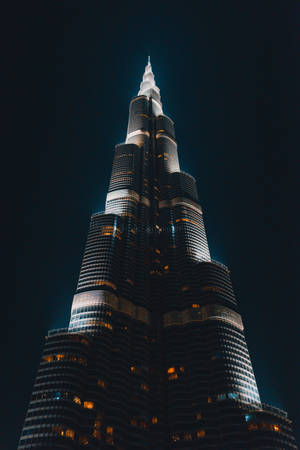 Burj Khalifa Skyscraper At Night Wallpaper