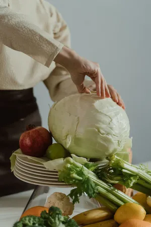 Cabbage Peeling Wallpaper