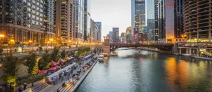 Cafes Near Chicago River In Illinois Wallpaper