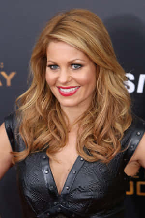 Candace Cameron Bure Striking A Pose Wallpaper