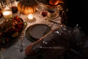 Candlelight Thanksgiving Day Dinner Wallpaper