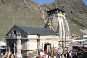 Caption: Captivating Kedarnath Temple In 4k Resolution Wallpaper