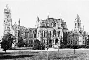 Caption: Historical Building Of University Of Pennsylvania Wallpaper