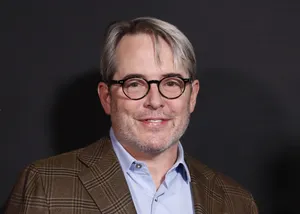 Caption: Hollywood Icon Matthew Broderick Wallpaper
