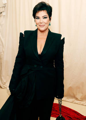 Caption: Kris Jenner At The Met Gala 2021 Wallpaper