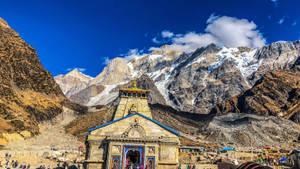 Caption: Majestic Kedarnath Temple In Pristine 4k Resolution Wallpaper