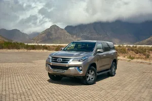 Caption: Outstanding Performance - 2016 Toyota Fortuner High Grade Variant Wallpaper